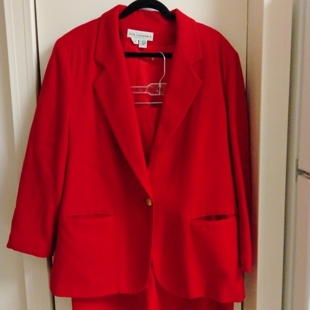 Sag Harbor vintage skirt suit, size 18, pre-owned